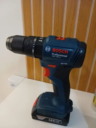 PARAFUSADEIRA FURADEIRA DE IMPACTO BOSCH 18v GSB 183