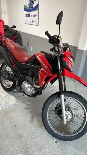 Bros 160 2024 - financiamento em 48x e cartão 18x