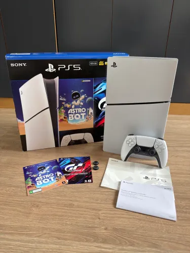 PlayStation 5 slim - impecável