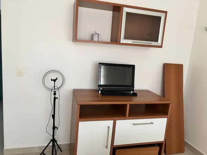 OPORTUNIDADE! Conjunto de móveis moderno.s