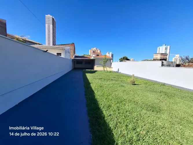 Casa para Locação em Presidente Prudente, Vila Tabajara, 2 dormitórios, 1 banheiro, 3 vaga