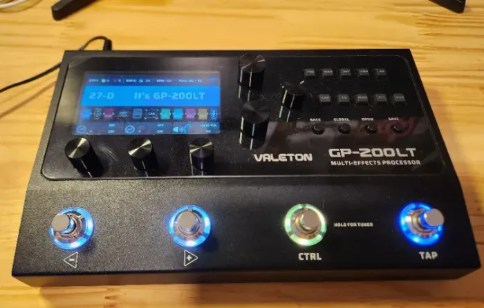 Pedaleira Valeton GP200LT