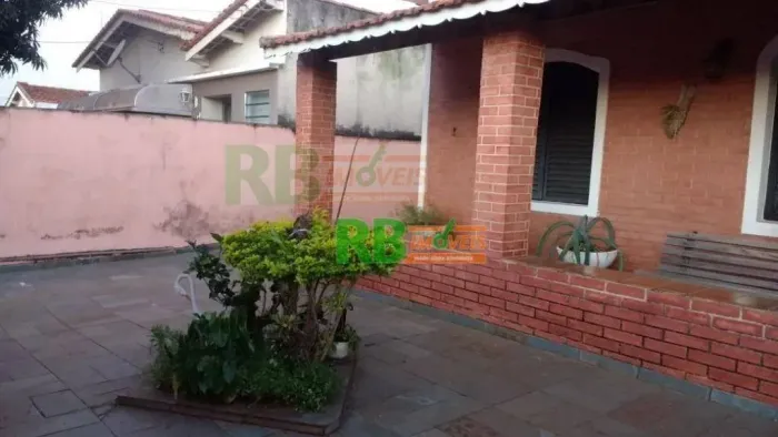 Casa com 3 dormitórios à venda, 200 m² por R$ 1.000.000,00 - Jardim Vista Alegre - Paulíni