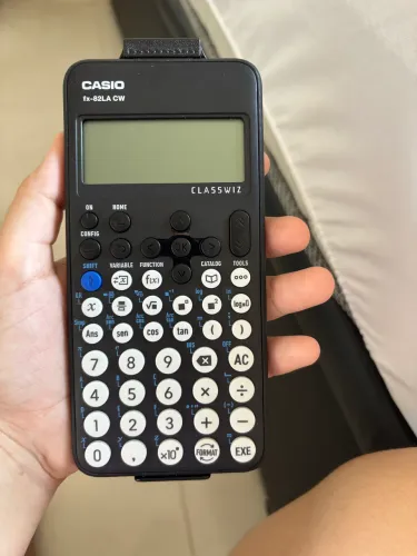 Calculadora Científica Casio ClassWiz fx-82LA CW Original + Tampa | Excelente Estado