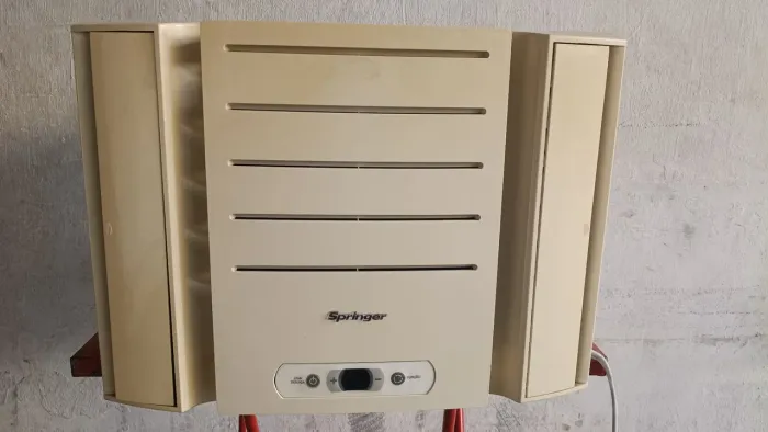 Ar condicionado Springer 7500 BTUs Digital com controle. Muito novo!!! Sem detalhes