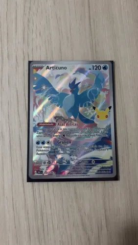 Carta Pokémon Articuno Foil - Coleção 30 anos