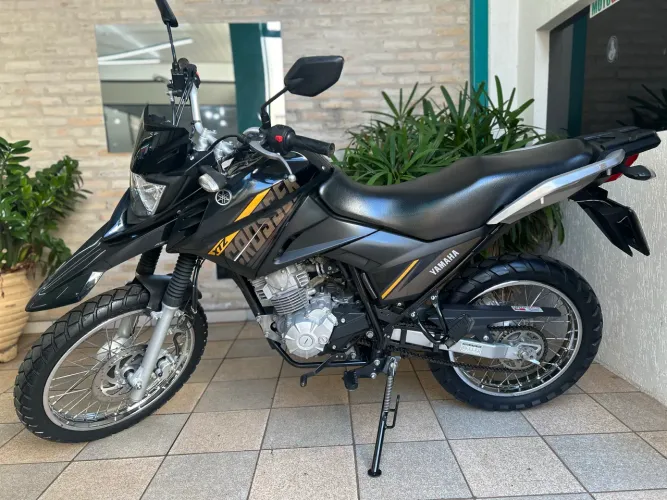 Crosser 
