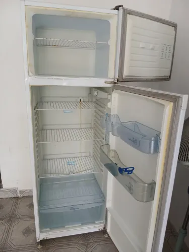 Geladeira continental usada