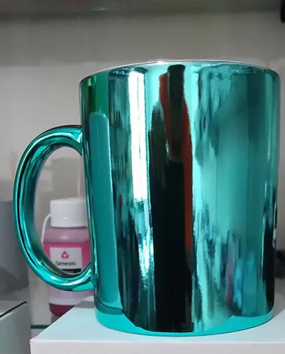 Caneca metalizada importada