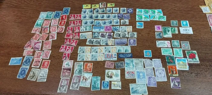 Coleção 154 selos antigos estrangeiros