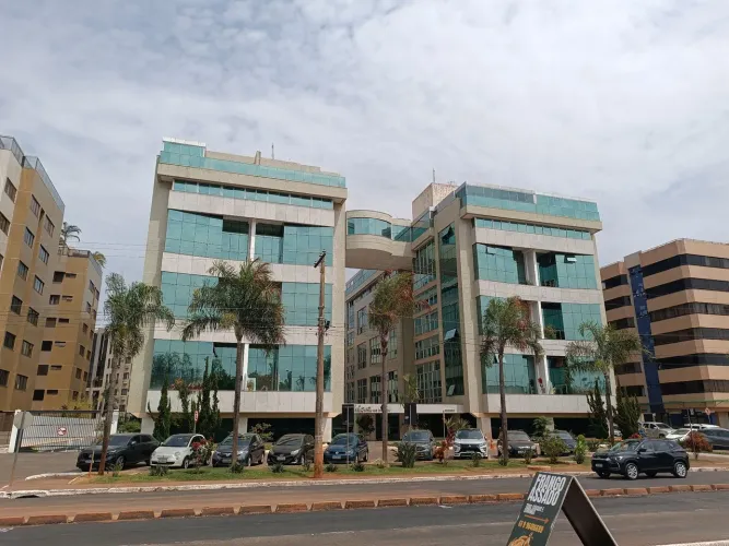 Vendo apartamento Sudoeste aceita carro