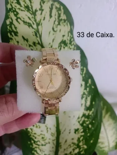 Relógio Feminino Dourado com Brincos de Flor.r