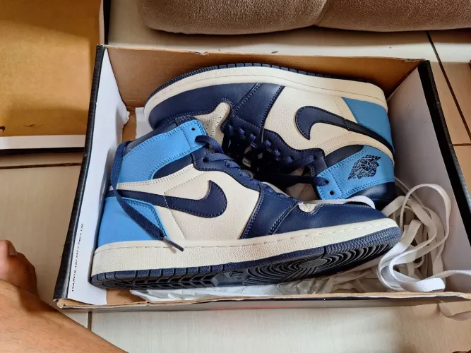 Tênis Jordan 1 Retro High OG - Azul/Branco
