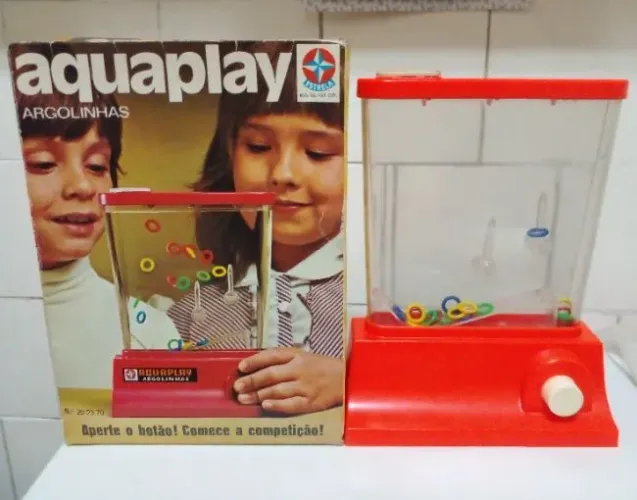 Aquaplay vermelho argolas anos 80