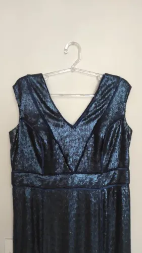 Vestido de Festa com Lantejoulas - Azul - Tamanho 46 - Excelente Estado