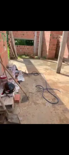 *** Vendo lote c/ construção inacabada bem próximo a Vida Nova ***