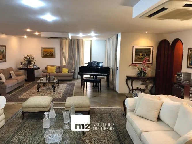 Apartamento no Setor Oeste com 4 quartos