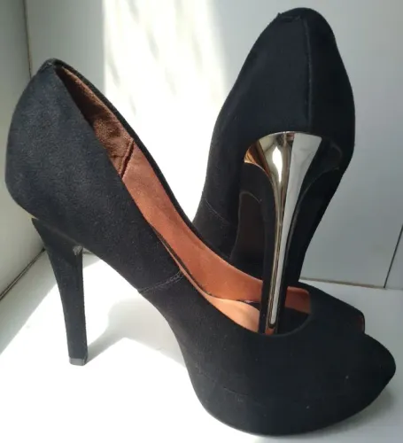 Sapato salto alto NOVO da vizzano.