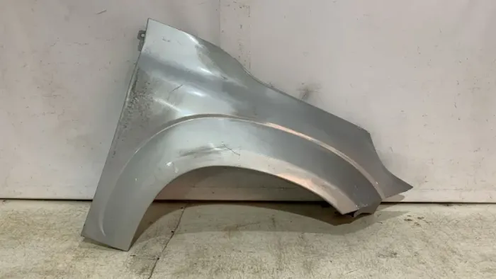 Para-lama direito Fiat Uno Fiorino 2014 2015 2016 2017 2018 2019 2020 2021 2022 2023
