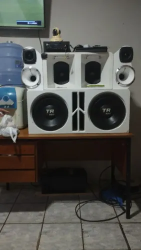 Som automotivo completo so estala e usar 