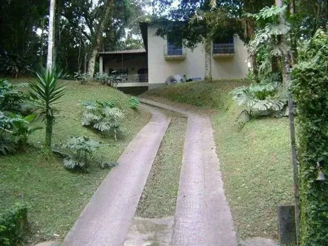 Sobrado à venda em Embu das Artes, Chácaras Embu Colonial, com 4 quartos, com 370 m²