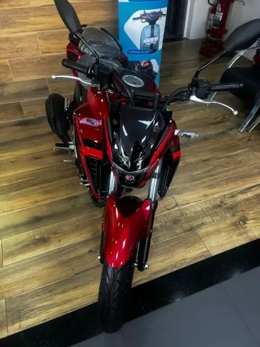 FAZER 250 2026 VERMELHO METALICO 0KM