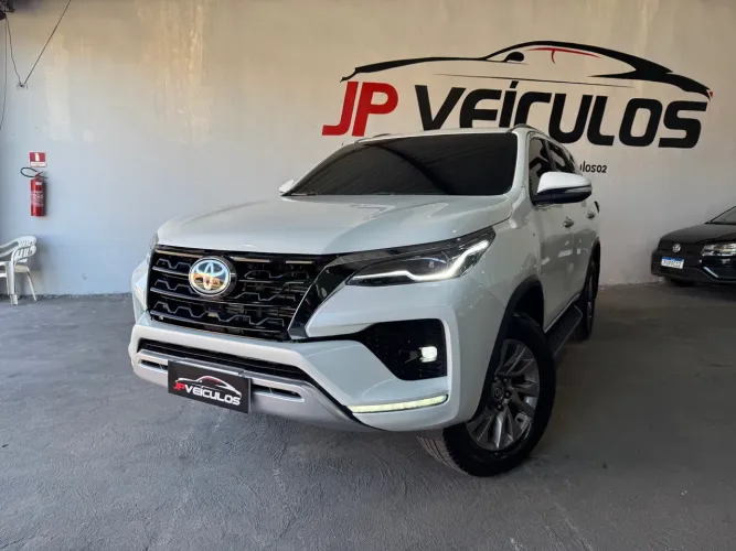 TOYOTA SW4 SRX 2.8 AUTOMÁTICA 2017 4X4 DIESEL.