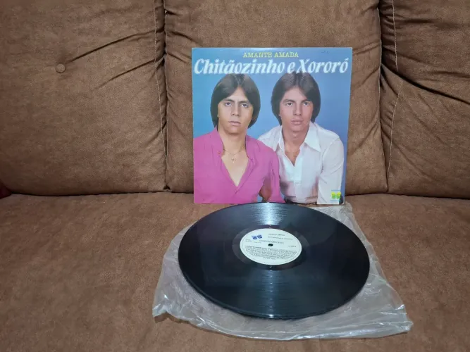 Disco de Vinil Chitãozinho e Xororó - Amante Amada