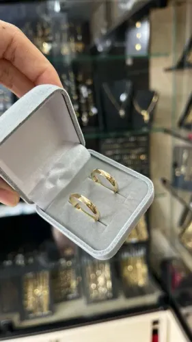 Par de Alianças de casamento em Ouro 18k
