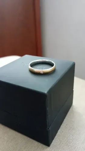 Aliança Vivara Romance 3mm Prata 925 e Ouro Amarelo com Diamante 0,03 ct - Aro 20