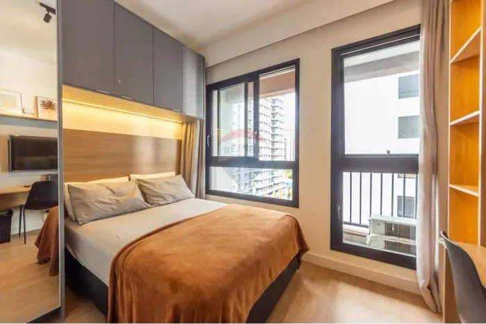 Studio novo, todo planejado e mobiliado, ao lado do Shopping e Metrô Santa Cruz na Vila Ma