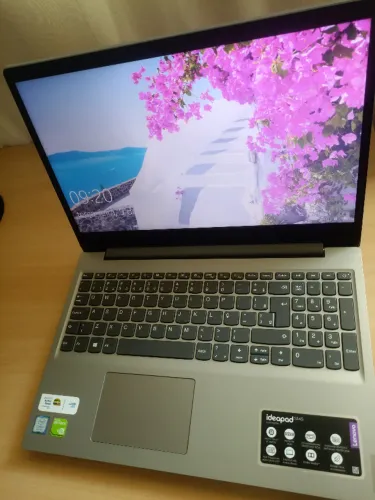 Notebook lenovo i7 8GB nvidea gforce