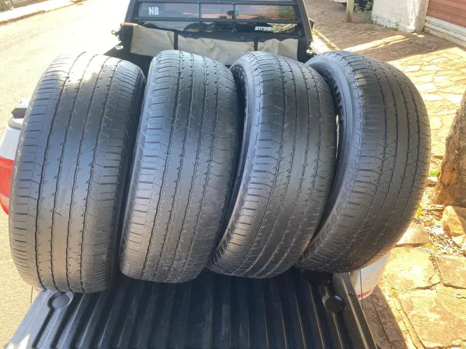 4 Pneus Bridgestone Dueler HT 265/60r18
