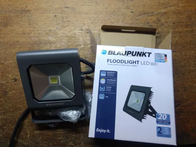 Refletor LED Blaupunkt 10W - 850lm