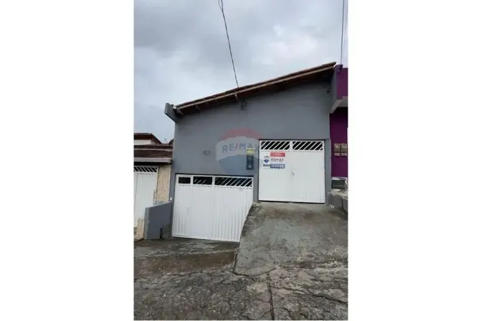 CASA A VENDA NO BAIRRO DE FATIMA