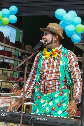 Locutor para o São João.