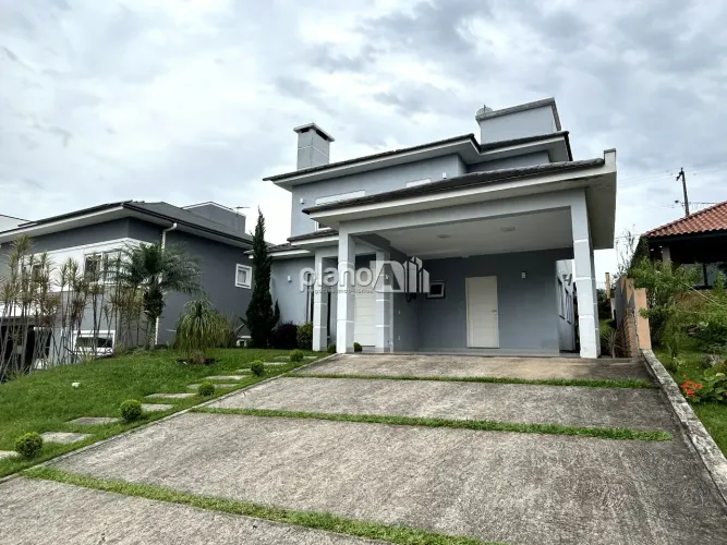 Casa em Condomínio Villa Lucchesi - Província Di Venezia à venda, com 175,42m², 3 quartos 