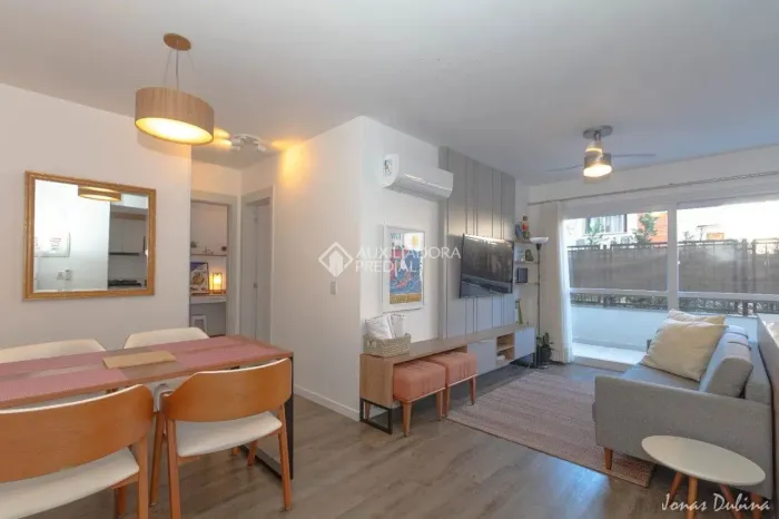 Apartamento 2 quarto(s), no bairro Centro