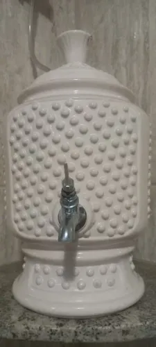 Talha em Cerâmica Branca