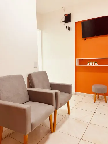 ALUGA-SE SALAS COMERCIAIS - LOCALIZAÇÃO ESTRATÉGICA!