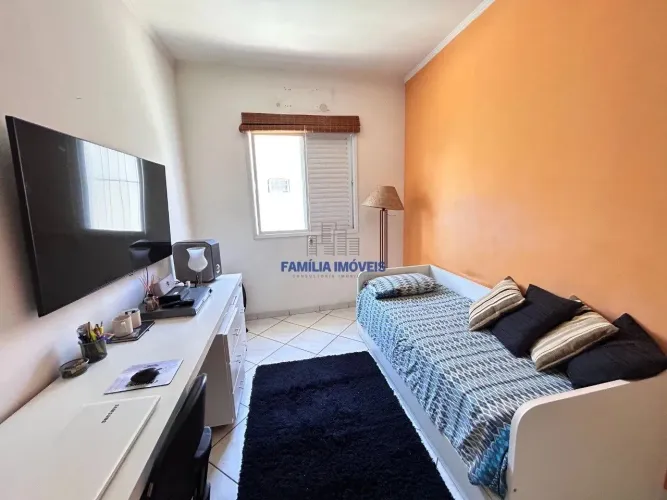 Casa alta para alugar de 3 quartos garagem no Marapé em Santos SP
