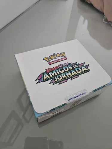 Booster Box Pokémon Amigos de Jornada