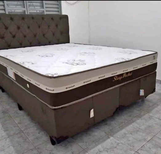 Cama completa. Queem. Colchão +box+ cabeceira 158x198