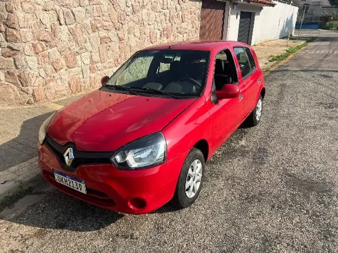 Renault Clio 1.0 16V 5P 2015 - Ar Condicionado e Direção - Completo!