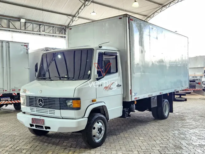Caminhão MB 710 Plus 2008 Baú Ñ 816 1016 915 815 