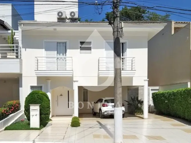 Lindíssima casa para venda no Village das Flores no Jardim Samambaia em Jundiaí!