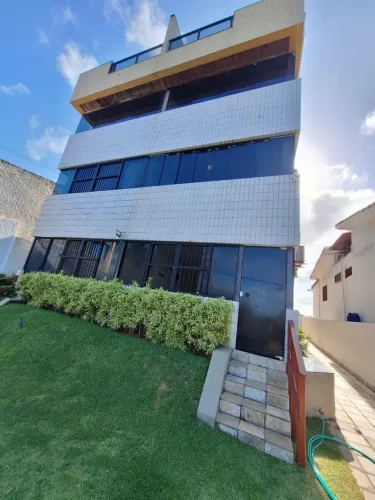 Condomínio Riomar - Apto 3/4 com 1 suíte de 78 m², dependência, 1 vaga por 750.000,00