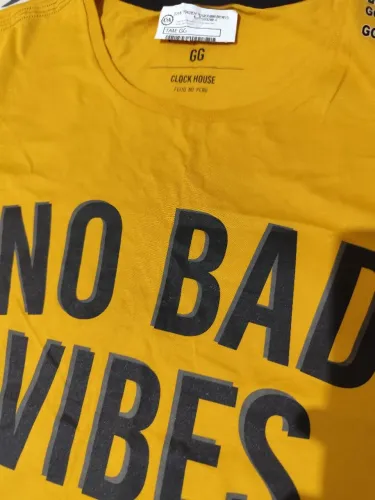 Camiseta No Bad Vibes GG Amarela
