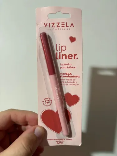 Lapiseira para lábios da vizzela