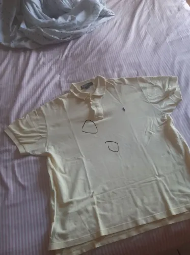 Polo Ralph Lauren Amarela M pequeno defeito